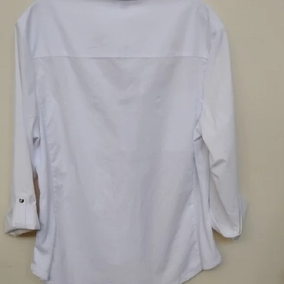 Zac & Rachel Elegant White Blouse - Picture 10 of 10